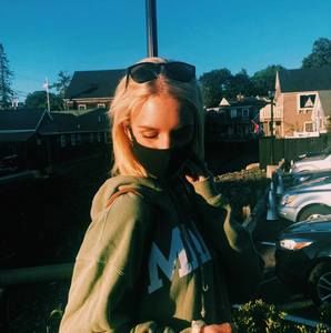 Meet your Posher, Anna